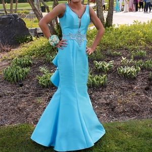 blue prom dress